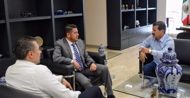 Se reúne Luis Alberto Arriaga con secretario de Seguridad de Puebla