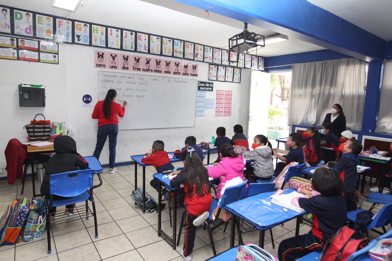 Reanudarán clases más de un millón de estudiantes en Puebla