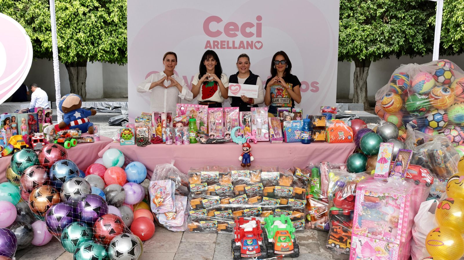 Recolectan juguetes para niños de Chiconcuautla