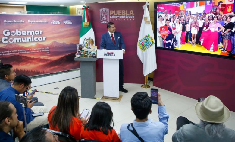 Gobernador Alejandro Armenta en enlace remoto desde Acapulco anunciando a Puebla como sede del Tianguis Turístico 2027.