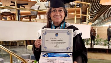 Fotografía de la Dra. Addí Rhode Navarro Cruz, investigadora de la BUAP galardonada con el Doctorado Honoris Causa.