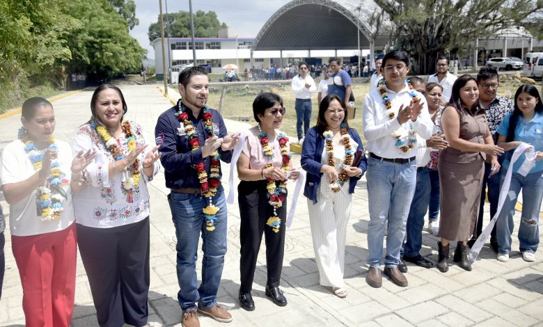 Lilia Cedillo Ramírez durante la inauguración del nuevo edificio de la BUAP en la sede Venustiano Carranza.